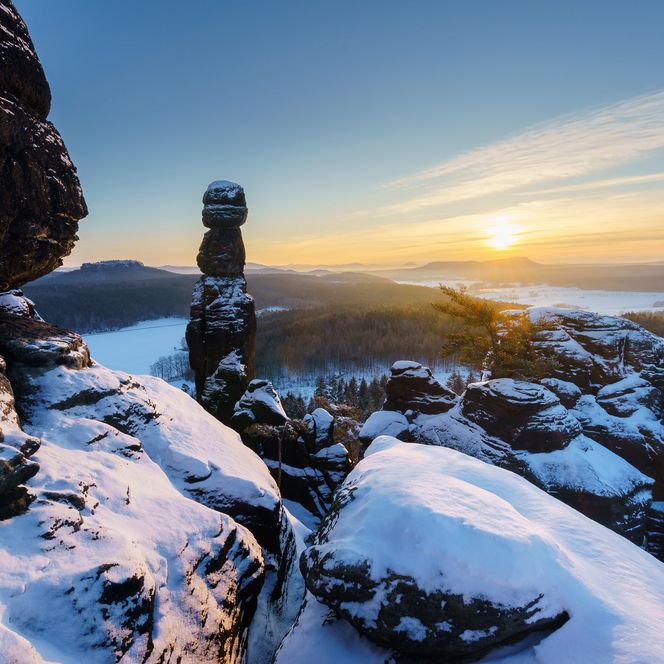Pfaffenstein mit Barbarine Sonnenaufgang