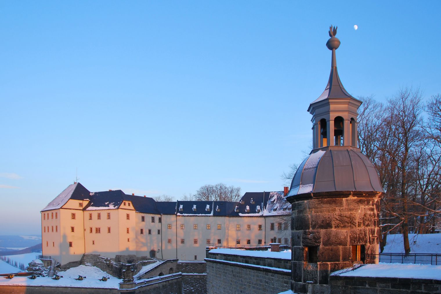Festung Königstein im Winter mit Schnee