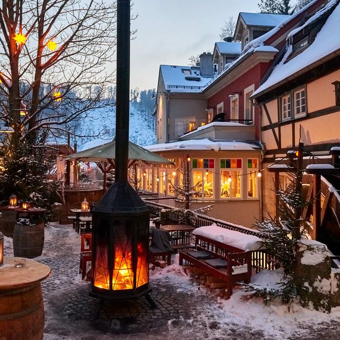 Mühlenhof mit Kamin und Sternen Schmilka