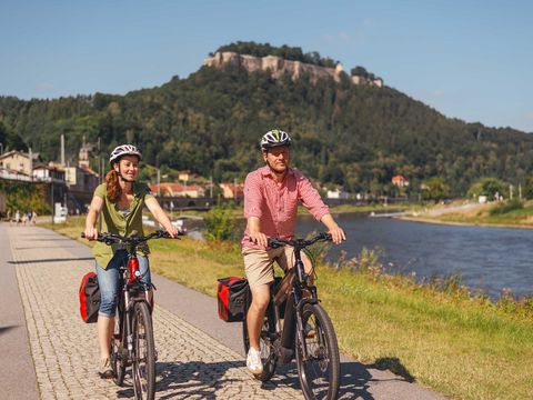 Radtour auf dem Elberadweg und unterhalb der Festung Königstein