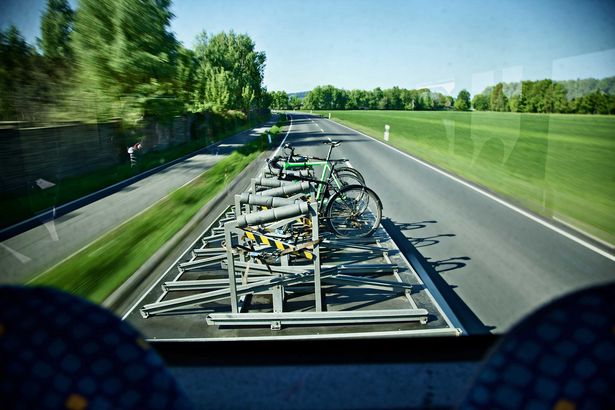 Fahrradbus mit Anhänger