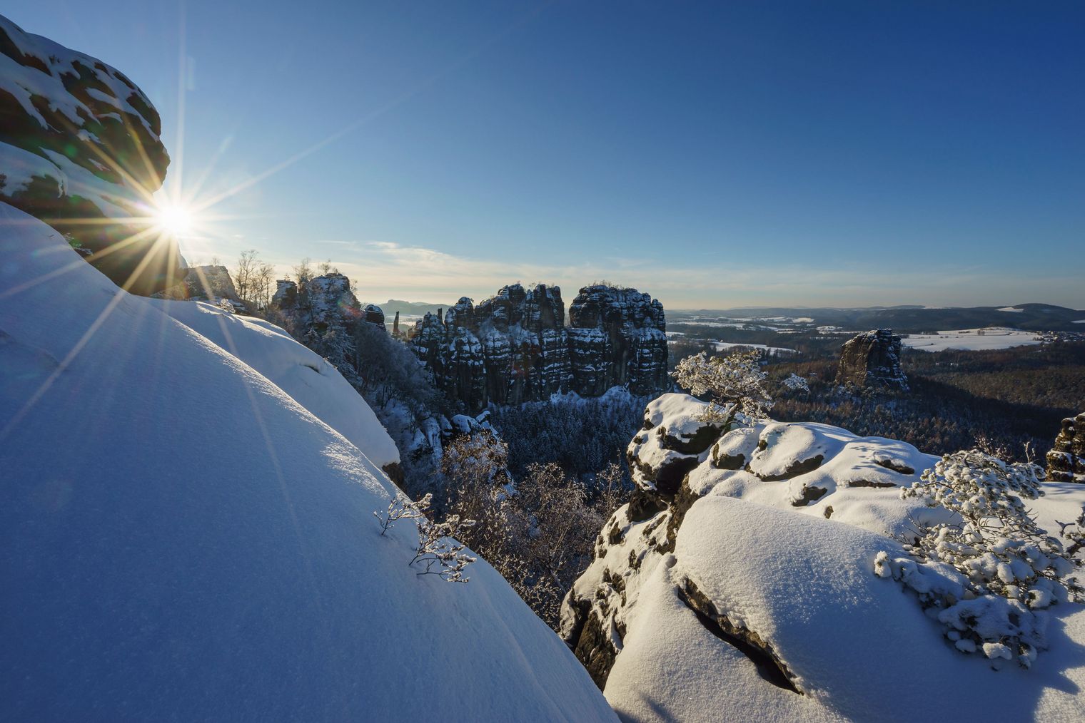 Sächsische Schweiz Winter Schnee Schrammsteine sonniger Tag