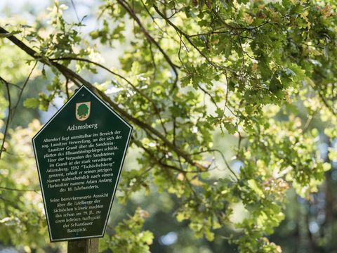 Schild Adamsberg Malerweg Etappe 3