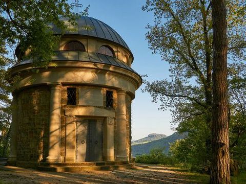 Malerwegkapelle, ehemaliges Biedermann Mausoleum an der Thiele-Aussicht