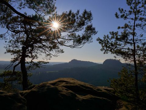 Wanderung auf dem Rauenstein mit Blick auf die Bärensteine; Malerweg Etappe 8