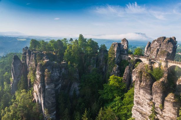 Le pont de Bastei – La formation rocheuse la plus célèbre de la Suisse saxonne, Allemagne